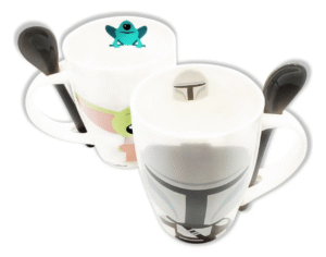 1738-284 DUO DE TAZAS STAR WARS MANDALORIAN CON CUCHARA